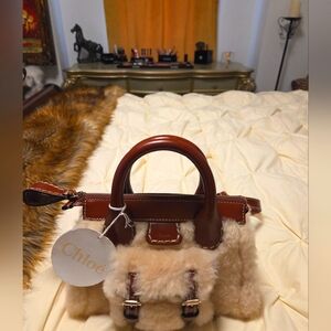 CHLOE, The Edith, Bag Shearling with Structured Design